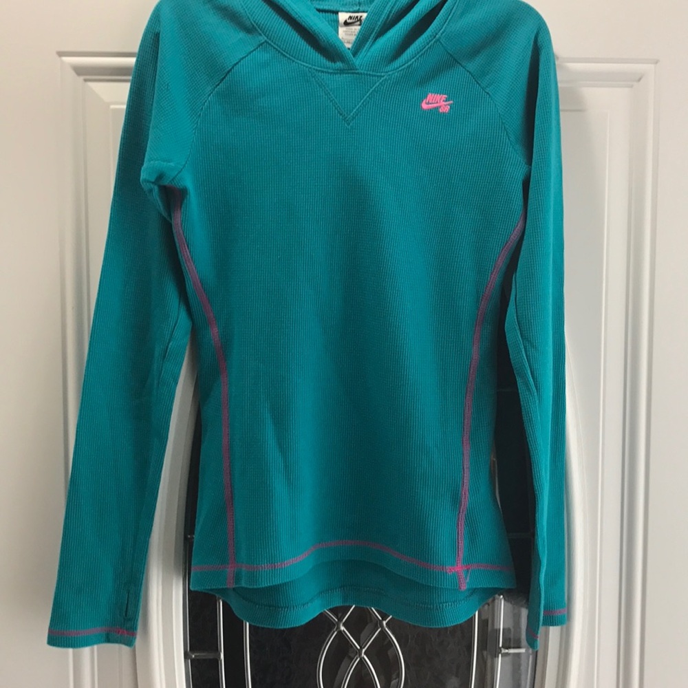 Girls Nike long sleeve